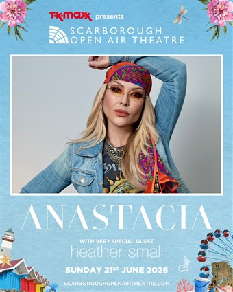 Anastacia with very special guest Heather Small