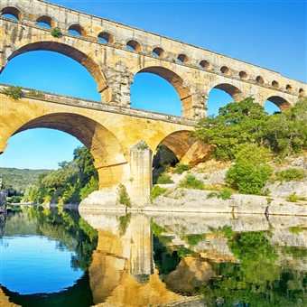 Heart of Provence & Pont du Gard 